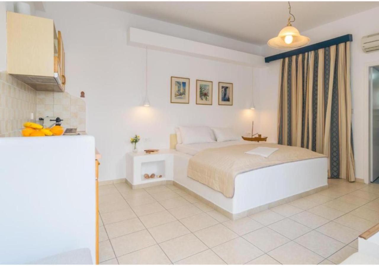 Giannoulis Hotel Adamantas Exterior photo