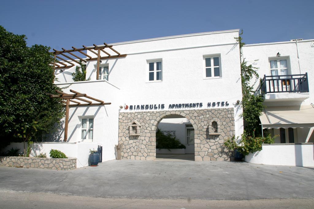 Giannoulis Hotel Adamantas  Exterior photo